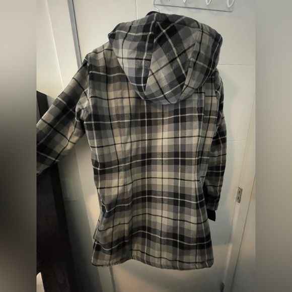 Lumberjill Apparel Maligne Coat - Picture 5 of 9